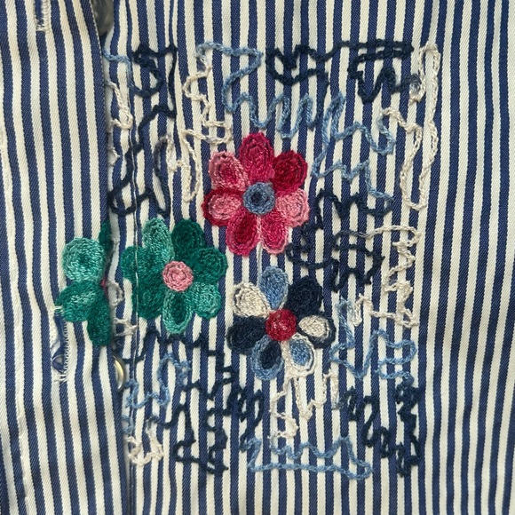 Striped Blue and White shirt with Floral Embroidery.  Size M - Picture 10 of 11